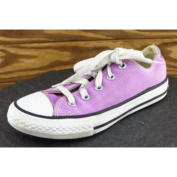 Converse All Star Toddler‎ 13.5 Purple Low top Fabric 355576f - Picture 1 of 9